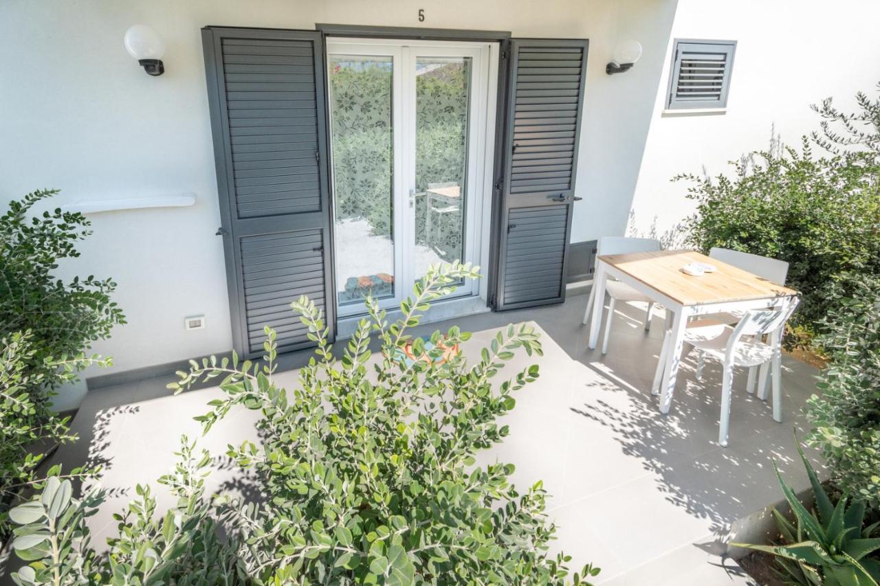B&B Lo&G Lascari Bagian luar foto