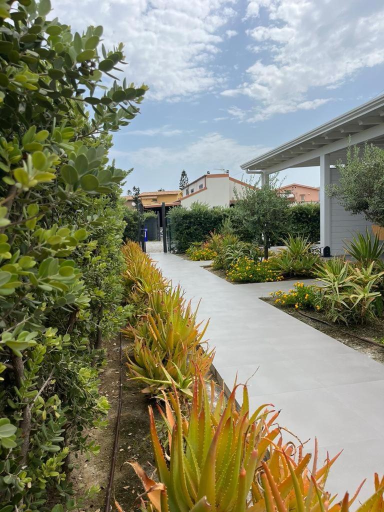 B&B Lo&G Lascari Bagian luar foto