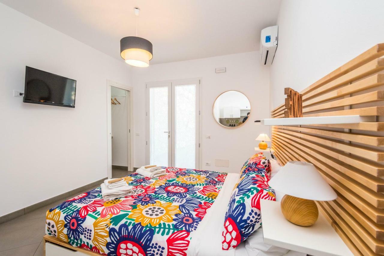 B&B Lo&G Lascari Bagian luar foto