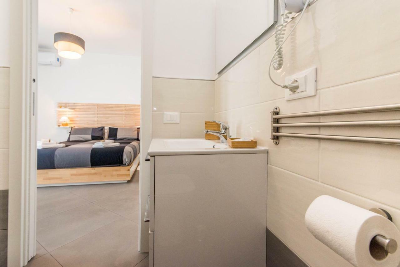 B&B Lo&G Lascari Bagian luar foto