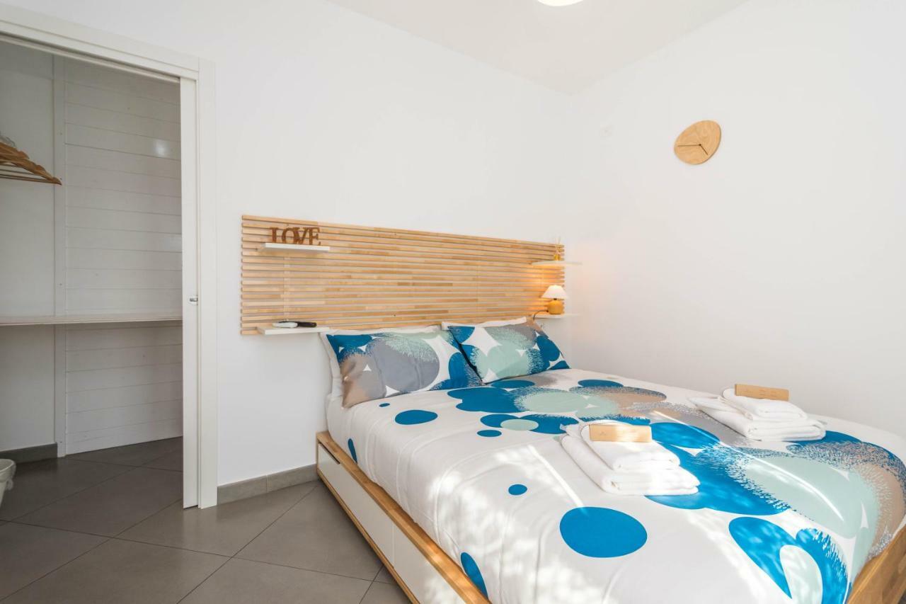 B&B Lo&G Lascari Bagian luar foto