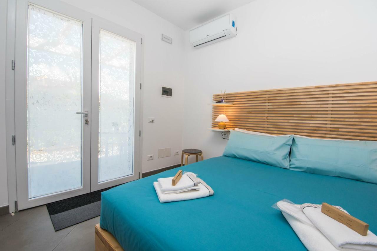 B&B Lo&G Lascari Bagian luar foto