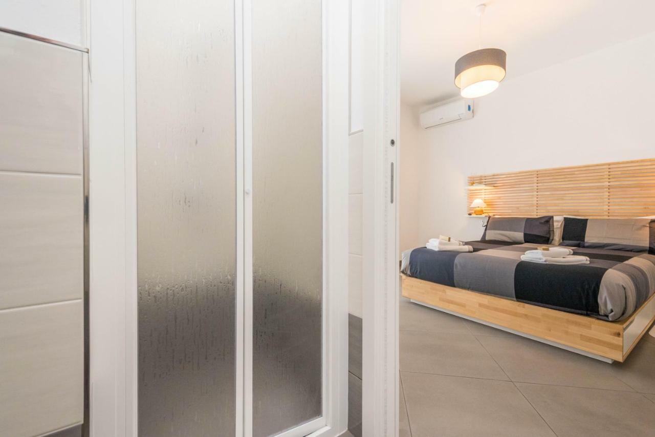 B&B Lo&G Lascari Bagian luar foto