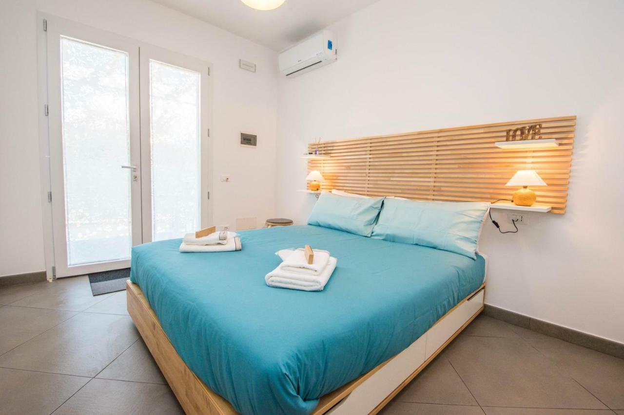 B&B Lo&G Lascari Bagian luar foto